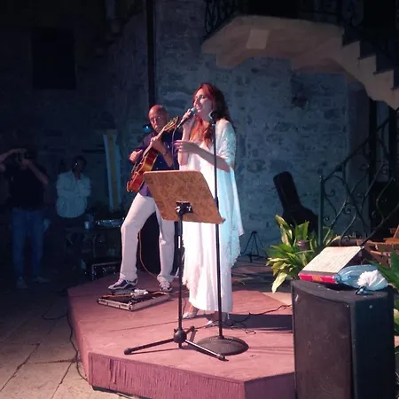 아파트 Ferienwohnung Corte Paganini In Caste Quaratica